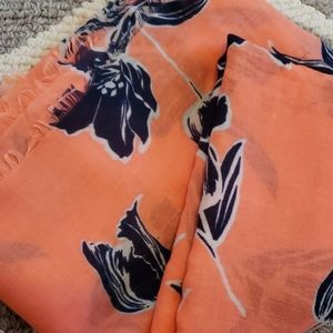 Flower neck scarf